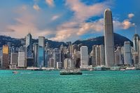 2026香港高才通申请与续签全攻略：A/B/C类条件、收入证明、自雇创业及7年永居