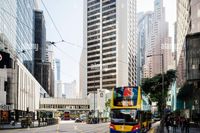 香港人才身份全周期规划：优才与高才通的定居、续签和永居安排