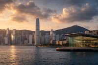 2027赴港读硕申请季已开：想靠进修拿香港身份，先确认专业接不接IANG、续签卡在哪